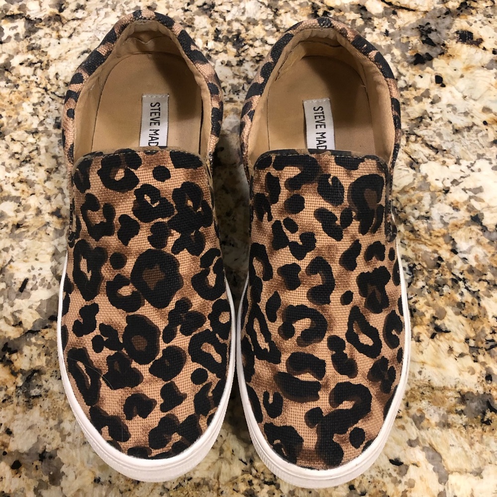 SOLD- Steve Madden Leopard Shoes